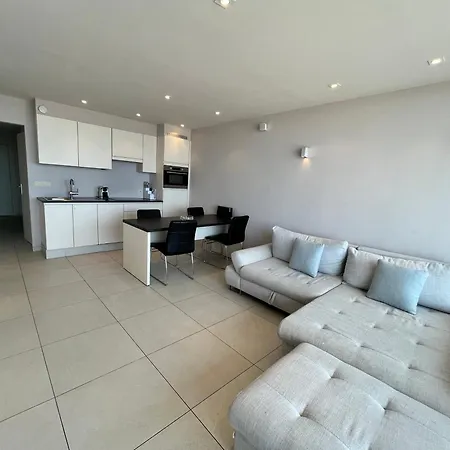 Large With Direct Sea View T88 Apartamento Ostende